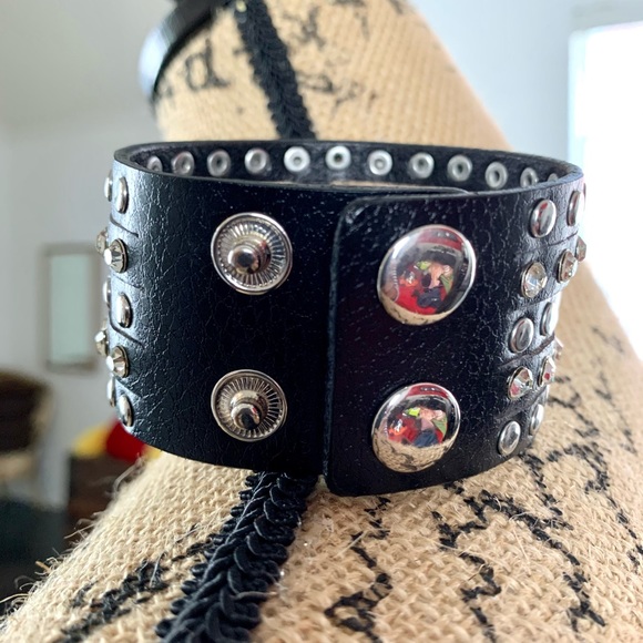 New Sliver studded and bling bracelet. - Picture 3 of 3